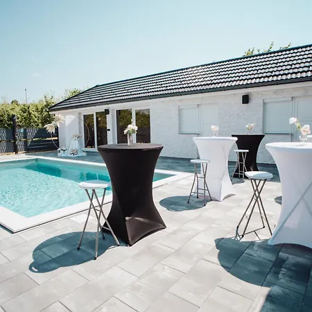 Villa Dayoff
